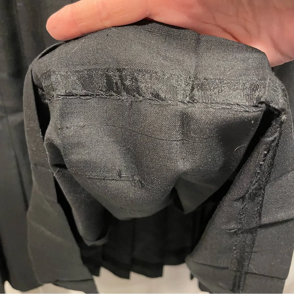 Cute vintage 90s Dana Buchman silk pleated mini skirt whimsigoth office noir - Image 6