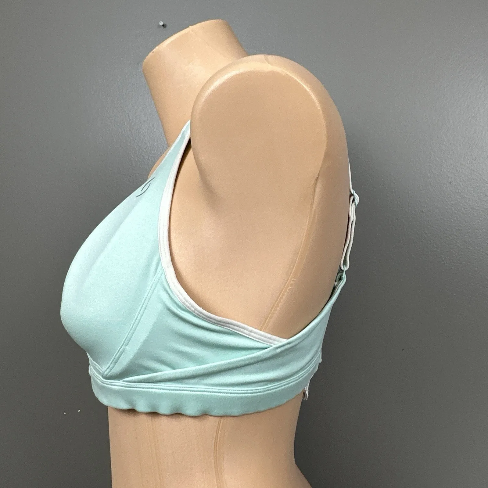 Brooks Maia Size 34C 350054 Jogging Sports Bra Underwire Aqua Lined Layered - Image 3