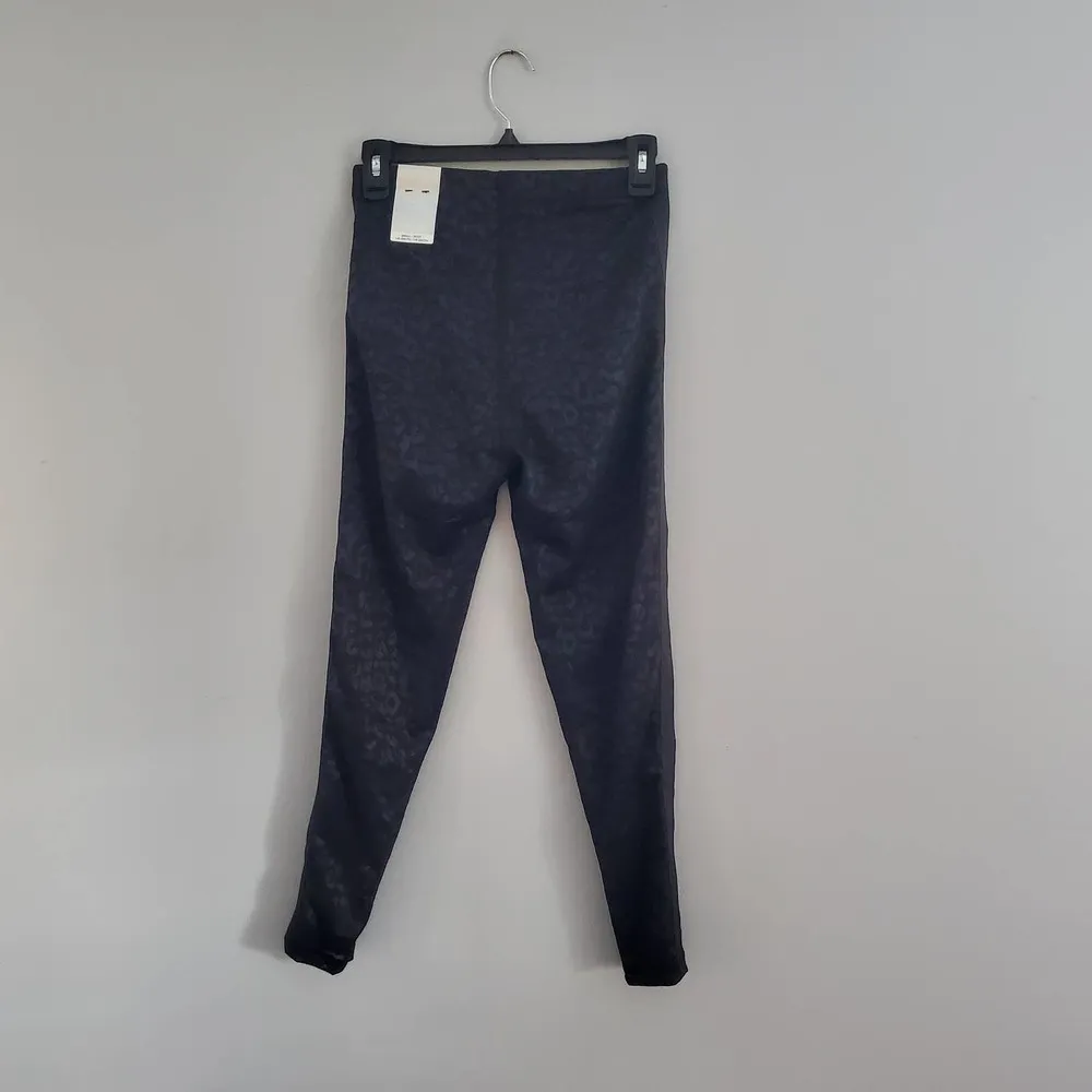 Victoria's Secret Black Performance Sheer Crop Top Sports Bra Leggings Set S 7/8 - Image 8