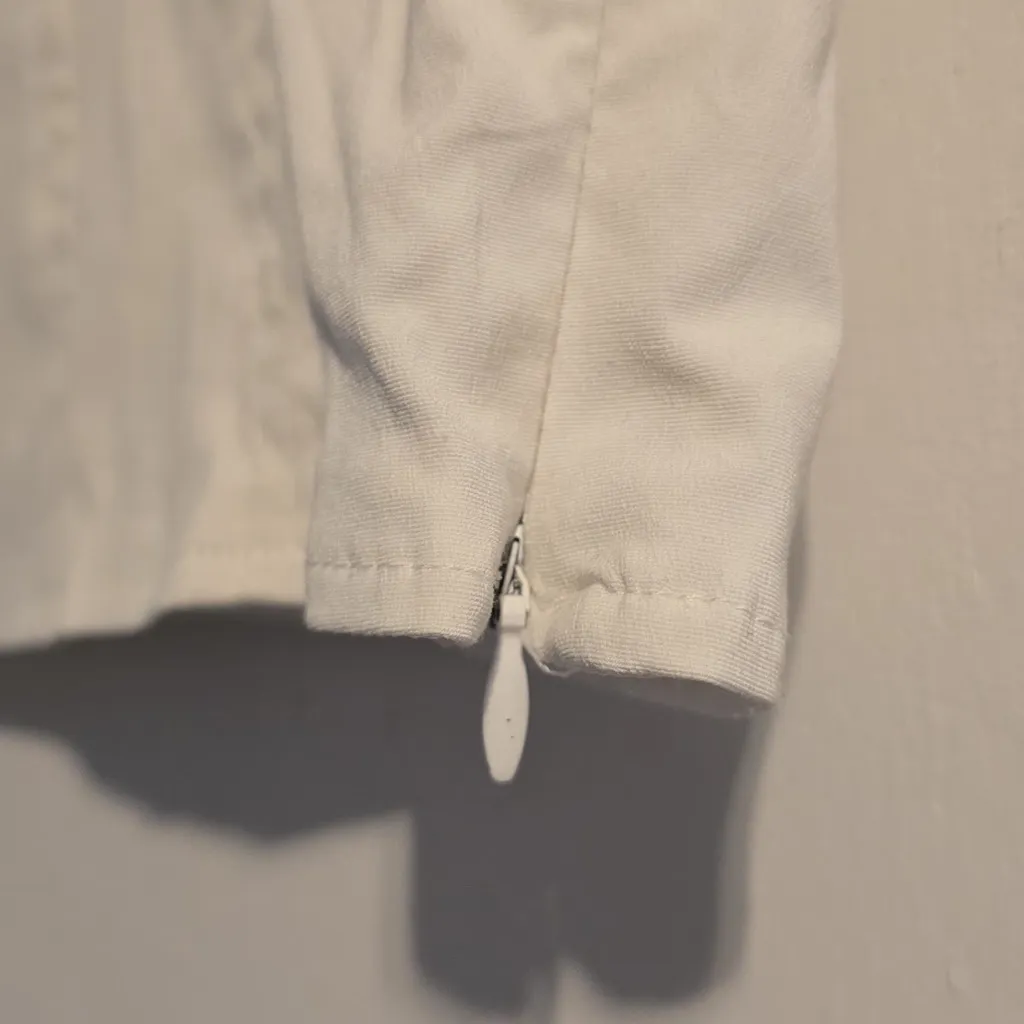 Elegant White Strapless Eyelet Crop Top Size undefined - Image 10