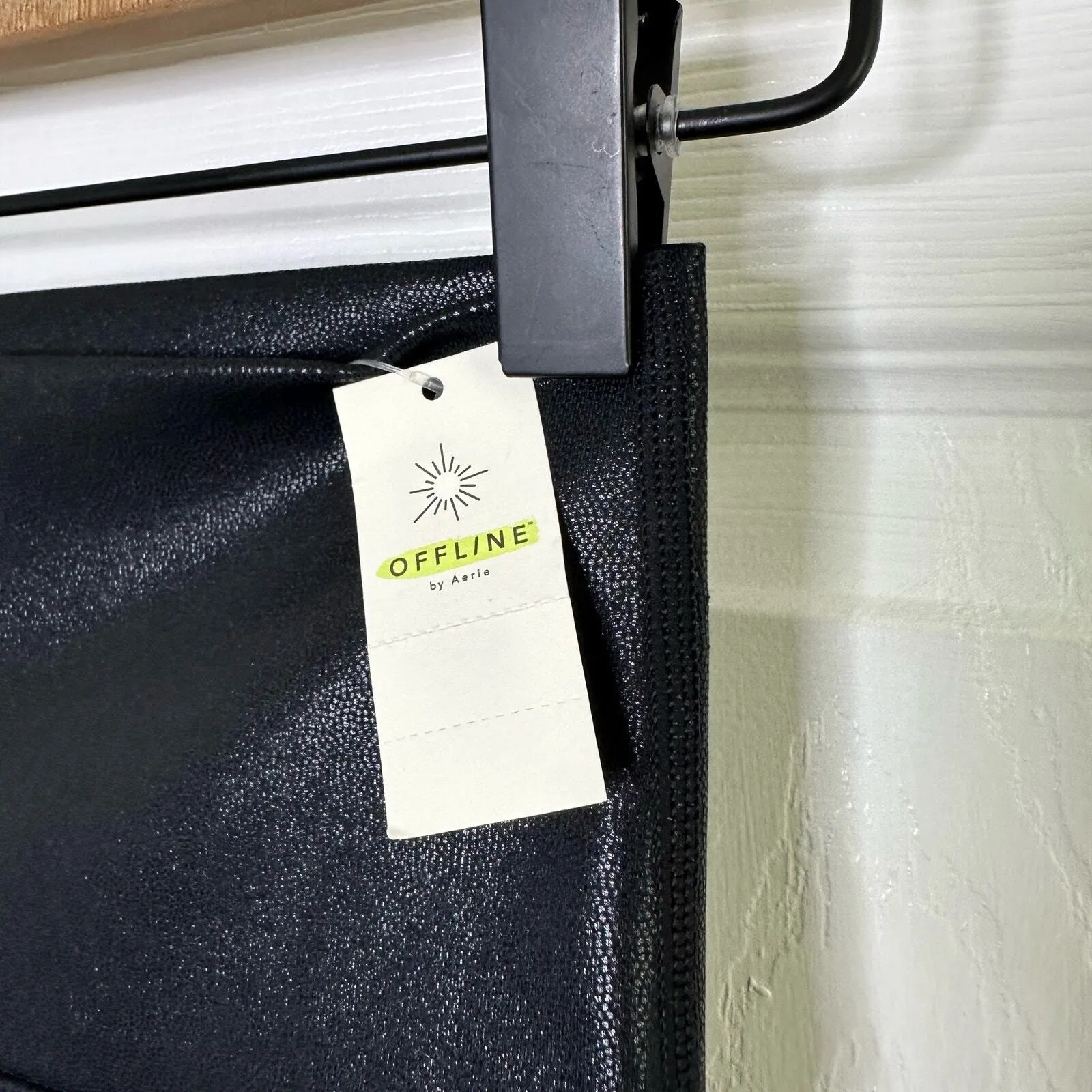 Aerie OFFLINE High Waisted Black Crackle Sparkle Leggings Size S Athleisure - Image 3