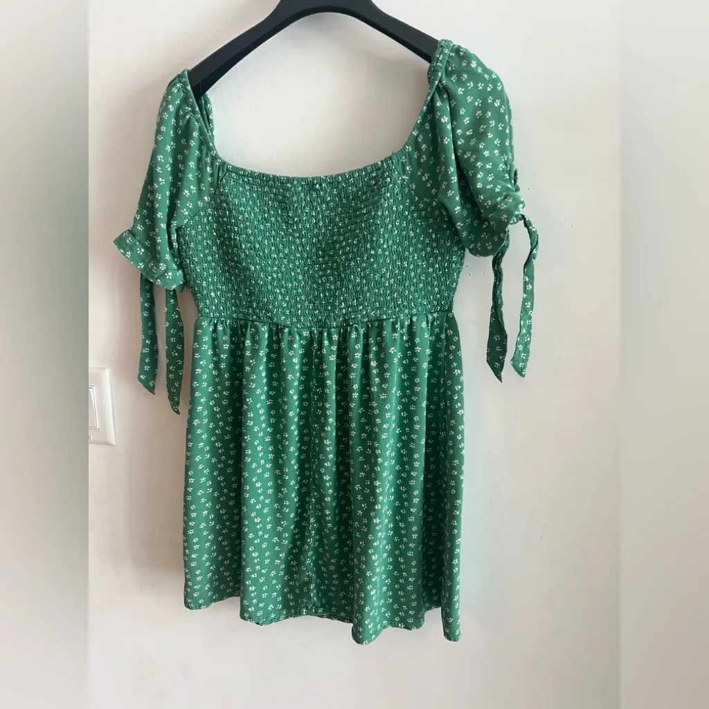 American Eagle Green Floral Smocked Dress Size S Puff Sleeves Tie Detail - Image 3