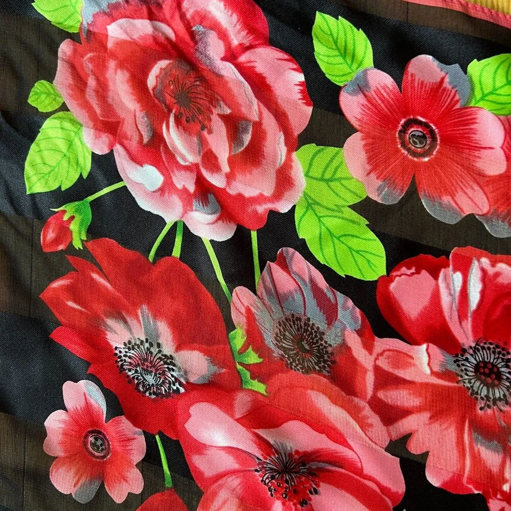 Jones New York Floral scarf red green black  square 21 X 21 ins - Image 3