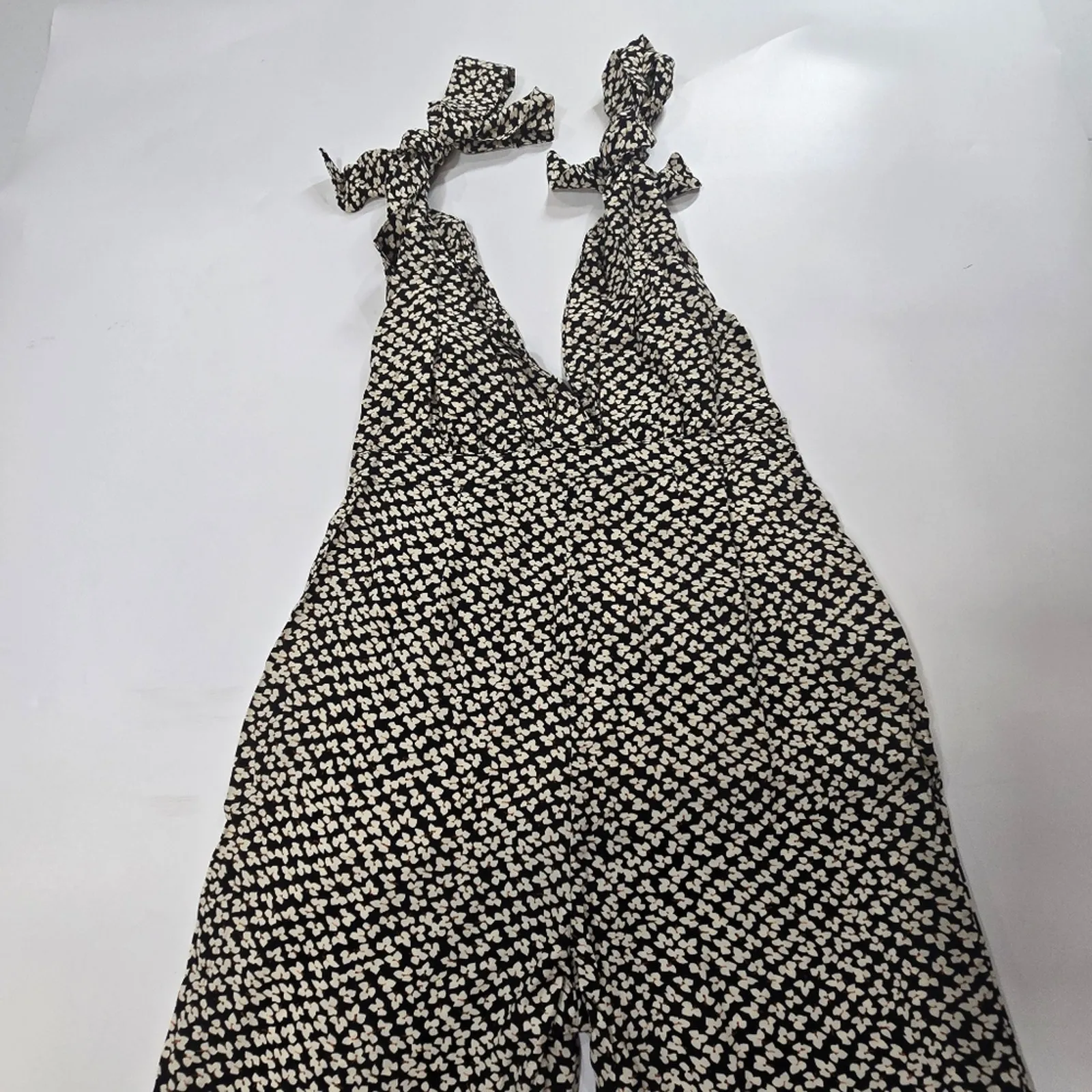 LPA  Shoulder Tie Jumpsuit in Little Leaves Medium - Image 11