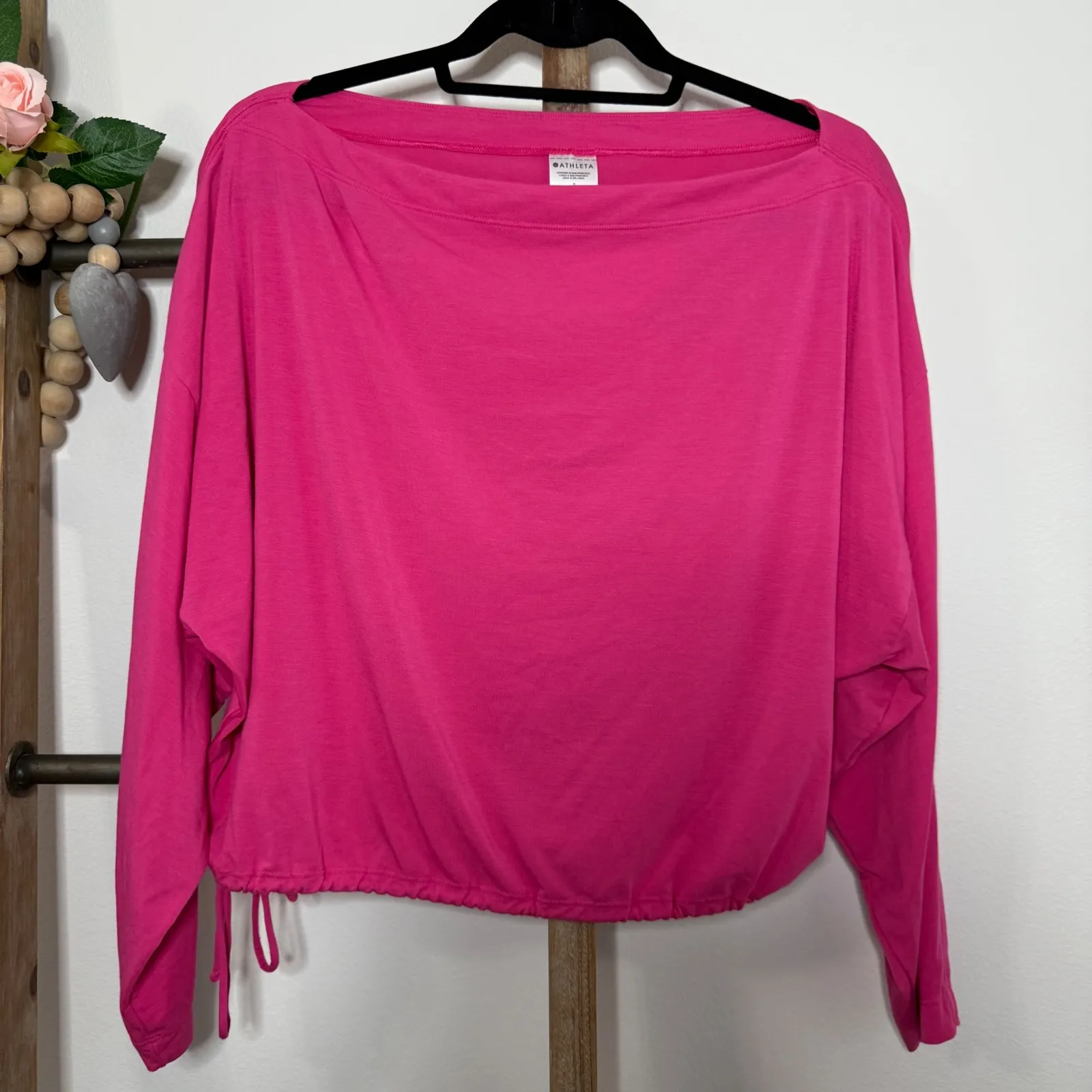 Athleta Pink Long Sleeve Cinched Tie Athletic Shirt Size Small - Image 3