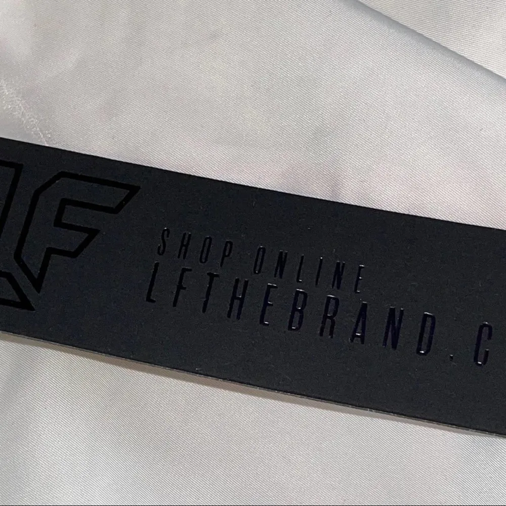 LF THE BRAND WHITE WITH PINK EMBROIDERING WINDBREAKER MEDIUM - Image 9