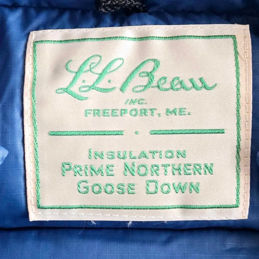 Vintage 1970s L.L. Bean Blue Down Puffer Snap Button Vest size small - Image 2