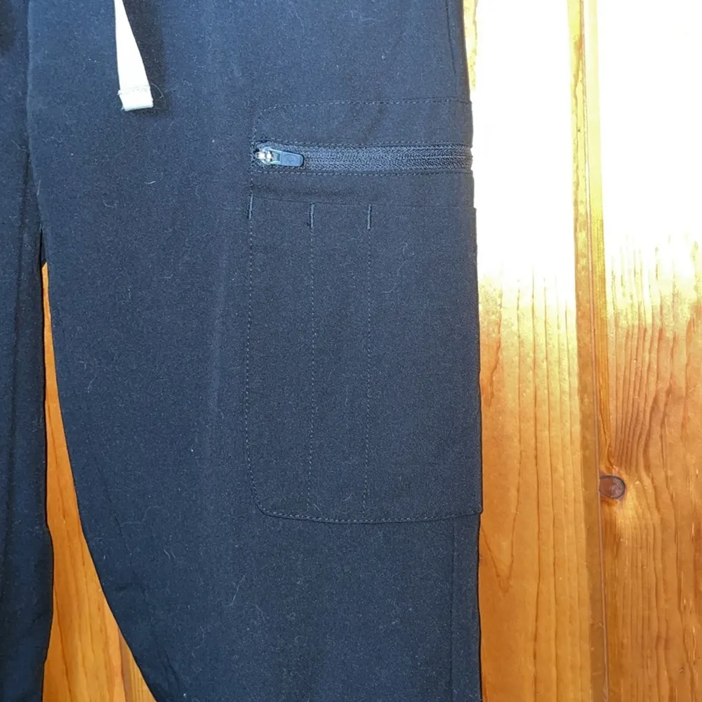 Zomora black fig scrub pants size XS doctors nurse scrub pants work wear women’s - Image 4