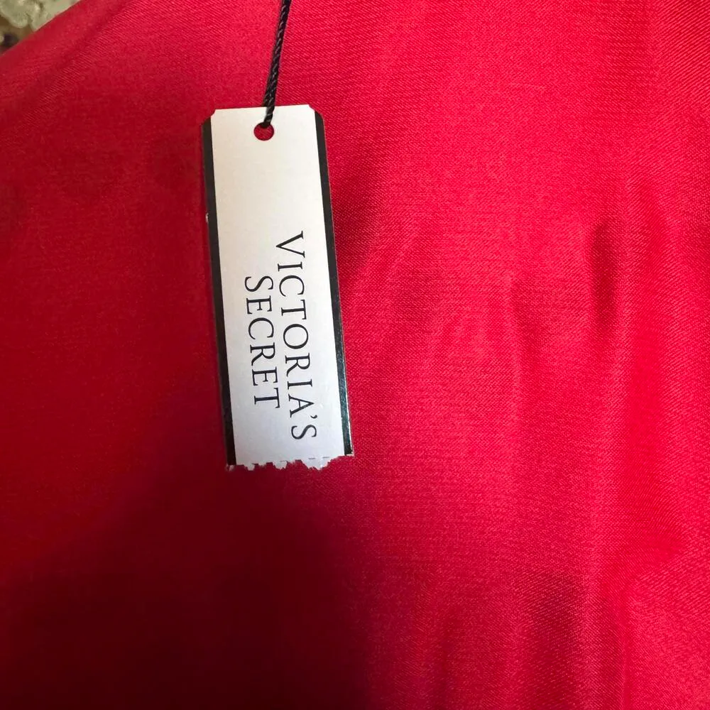 Victoria’s Secret LOVE Valentine's Day Sexy Robe NWT - Image 6