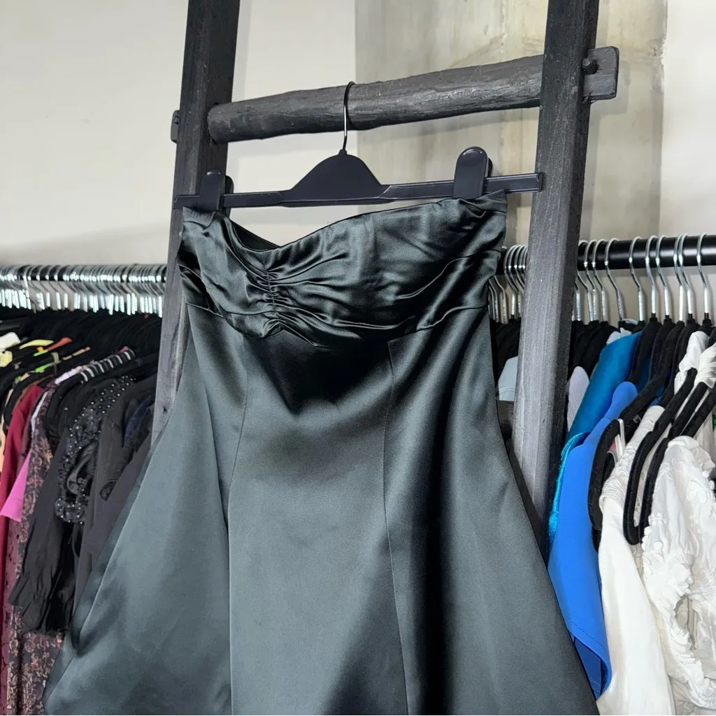 Helsa Heavy Satin Strapless Mini Dress in Black - Image 5