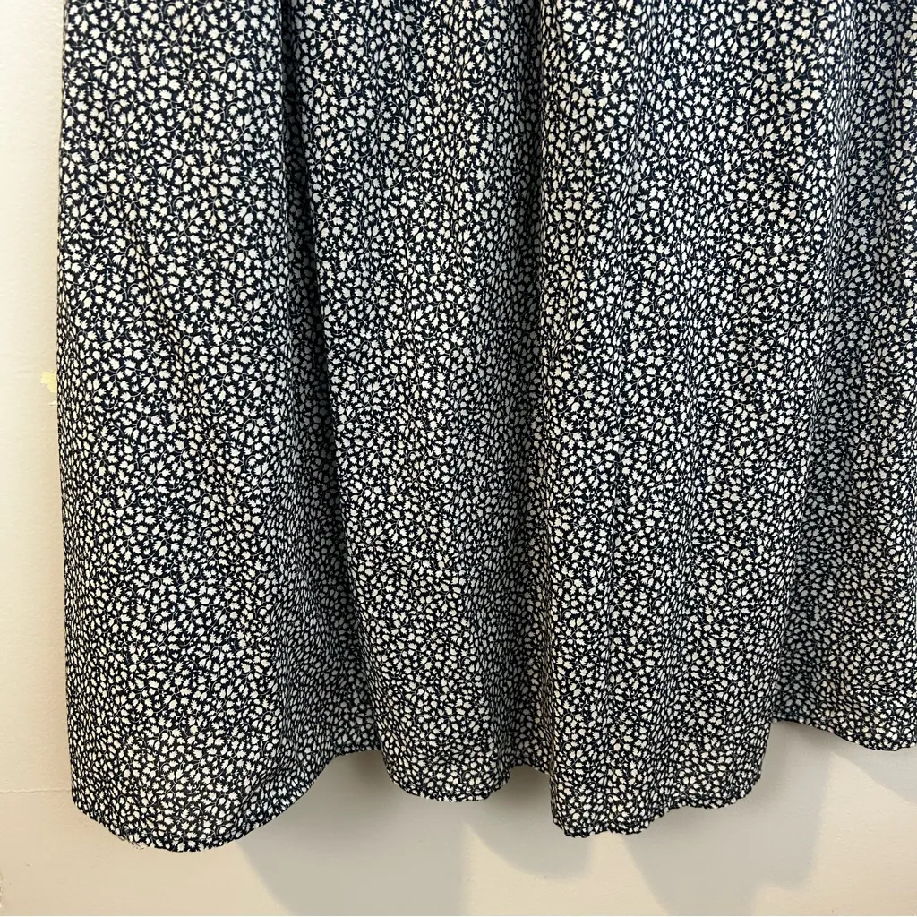 Nation LTD Pasha Blue/White Floral Puff Sleeve Smocked Midi Dress Size Small - Image 13