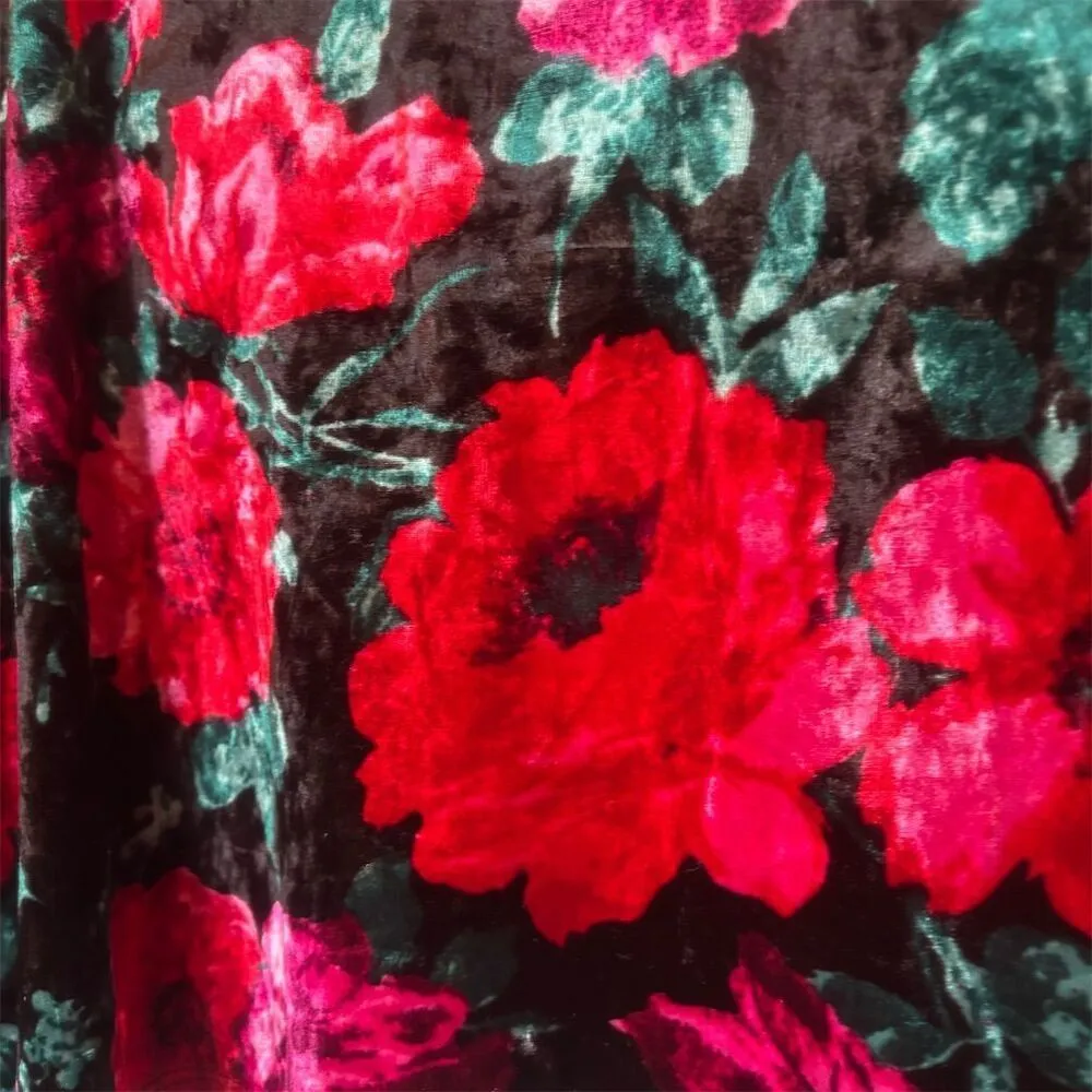 Madden NYC Junior's 2XL Velvet Cropped Top Floral Rhinestone Heart Red Size XXL - Image 7