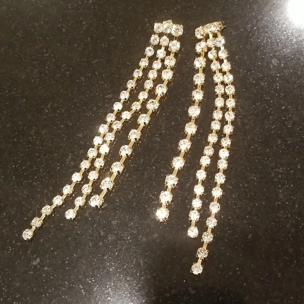 💕TRINA TURK💕 Crystal Fringe Earrings ~ Swarovski Crystals NWT - Image 2