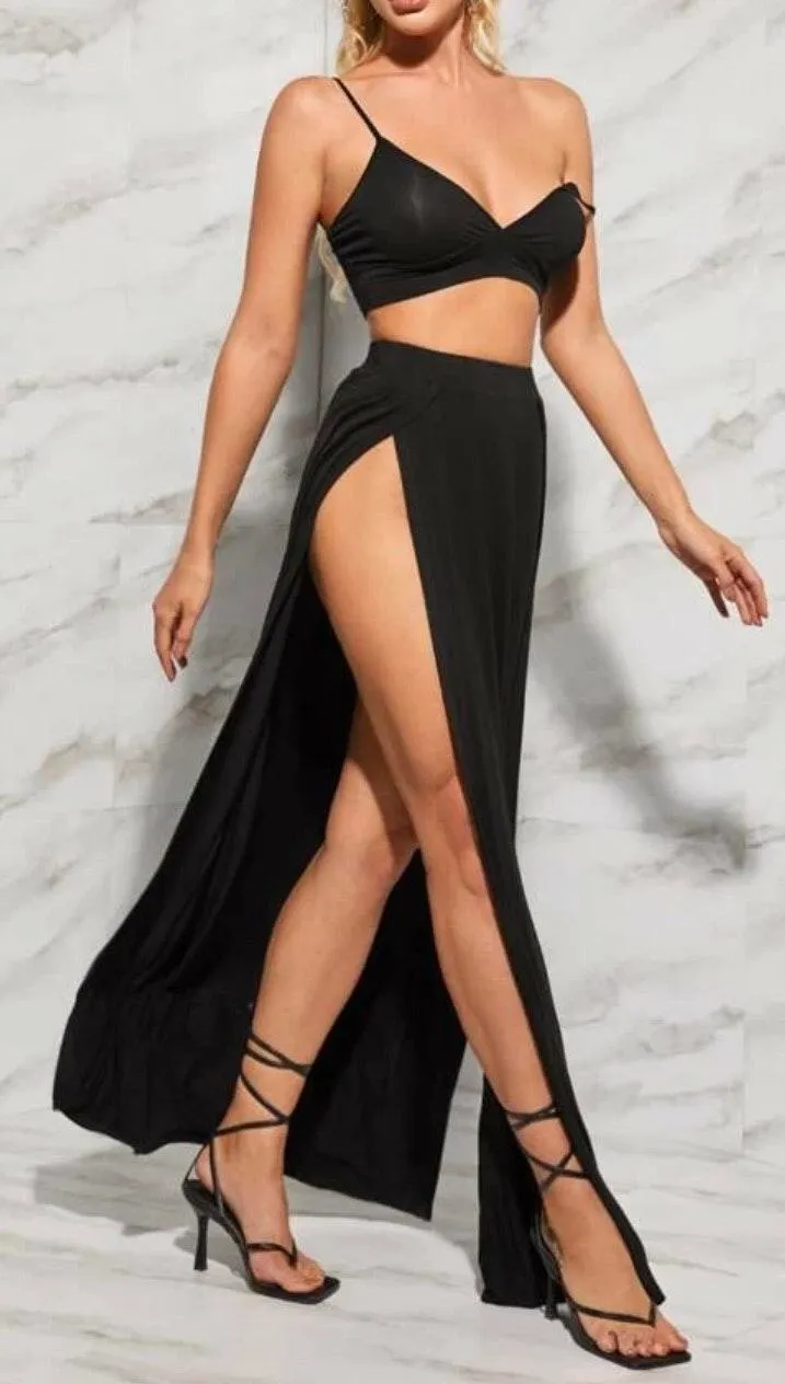 Solid Bralette Top And High Split Front Skirt Set - Image 3