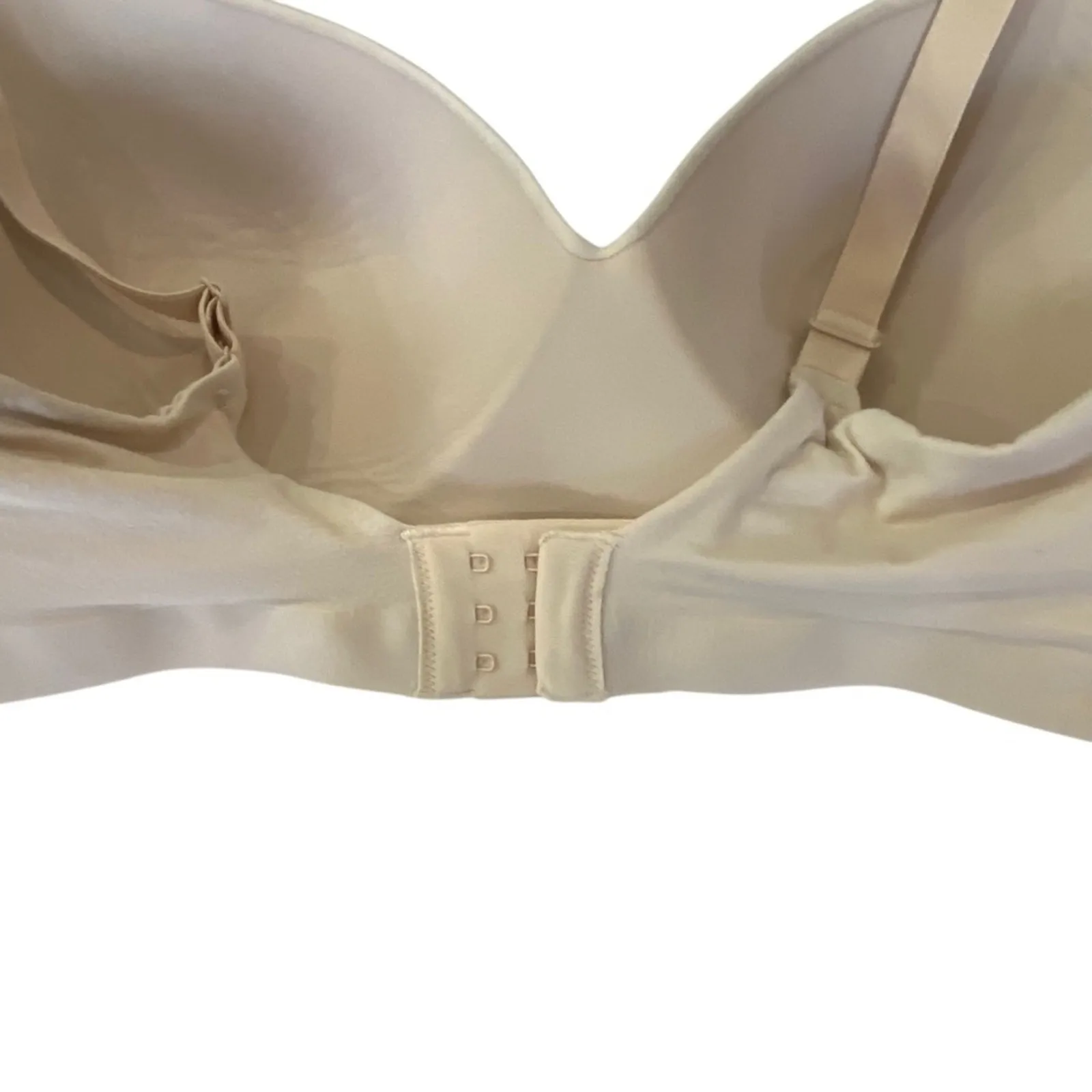 Soma ENBLISS Wireless Bra Size 38DD - Image 3