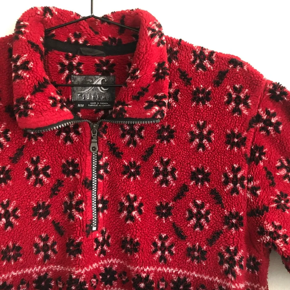 Tsunami Red/Black Snowflake 1/4 Zip Fleece Sweater. Size Medium - Image 2