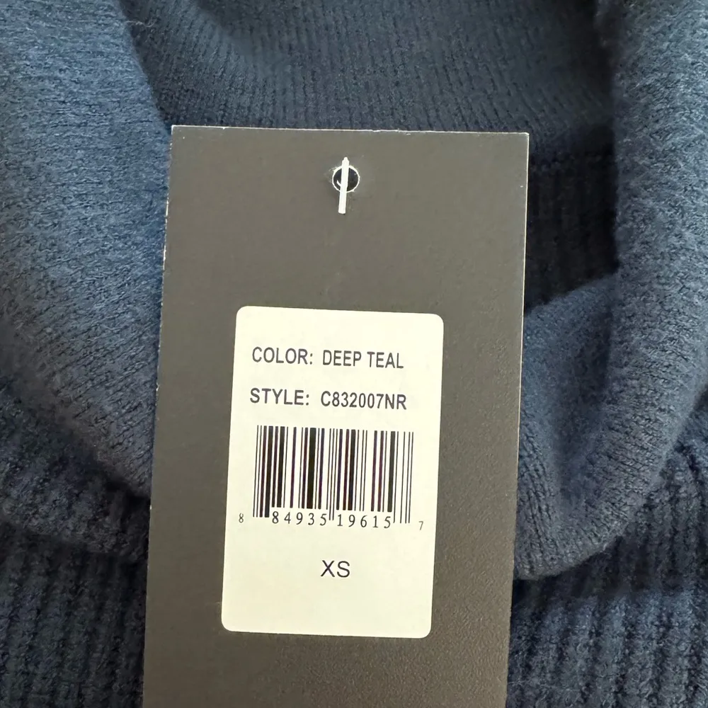 NWT! Women’s Devotion by Cyrus deep teal textured turtleneck sweater XS - Image 4