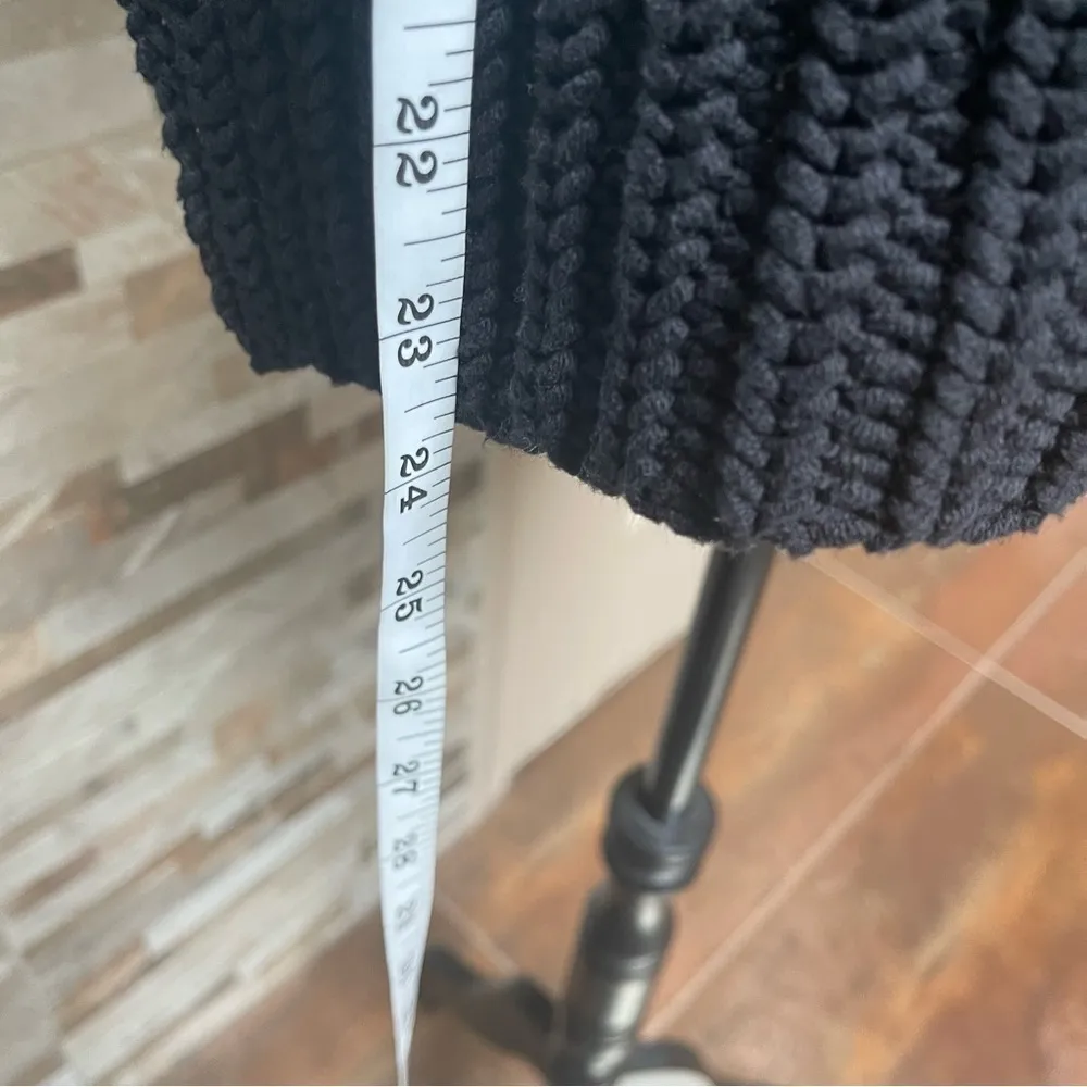 AUGUST MOON - Image 5