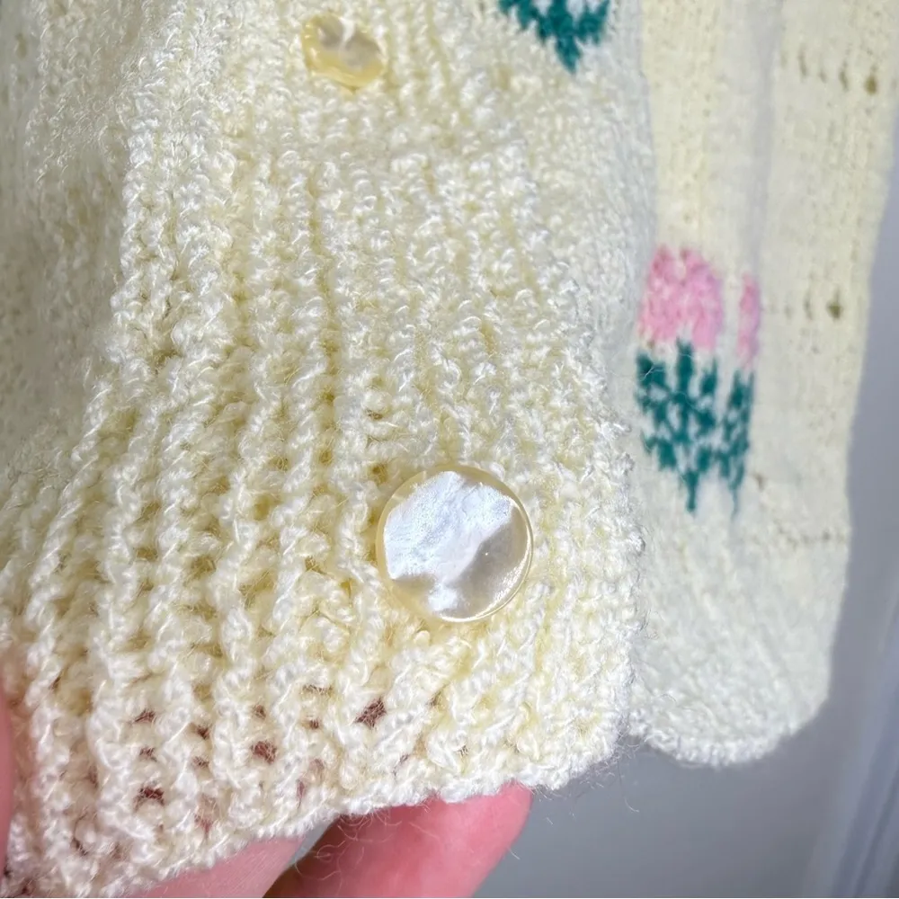 Vintage Handmade Knit Cardigan Sweater Vest Flowers Cottagecore Pink Purple Size undefined - Image 5