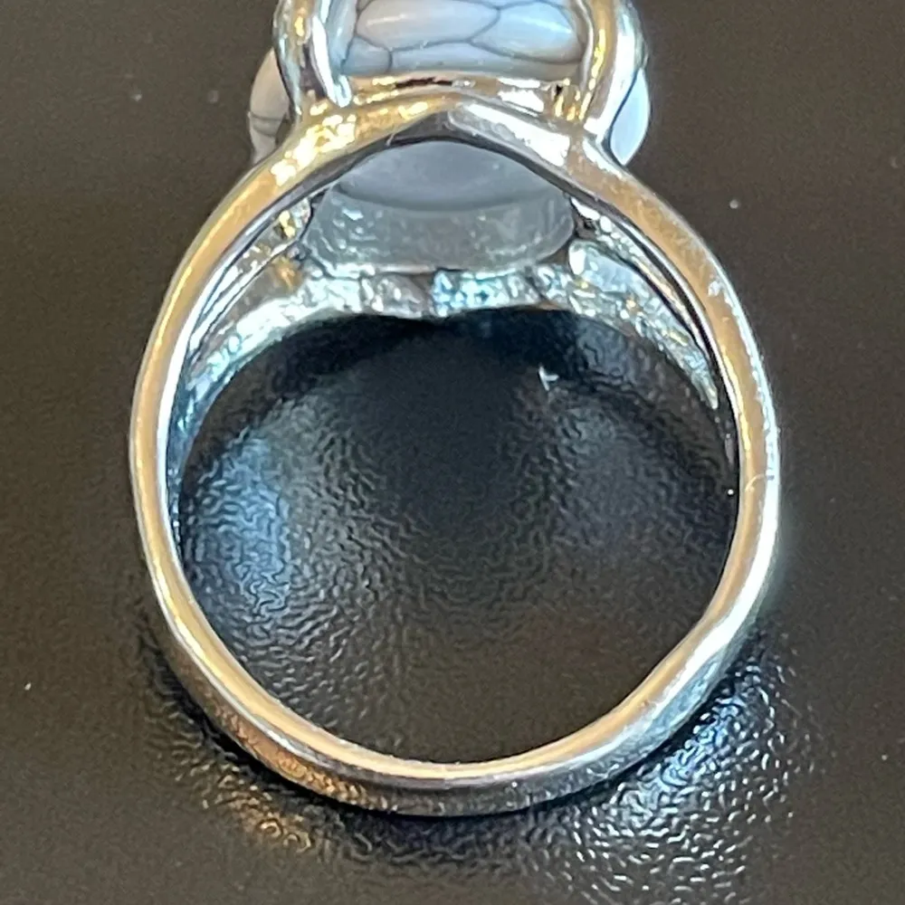 White gemstone S925 silver ring size 5.5 - Image 4