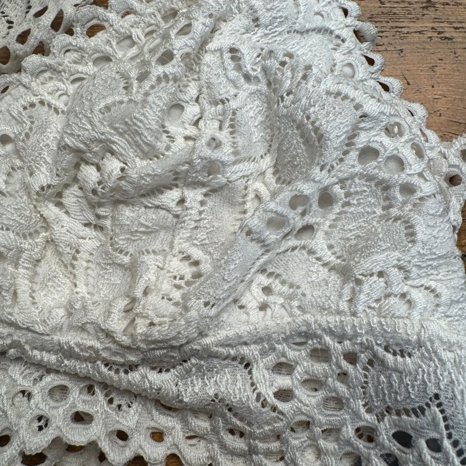 Aerie  medium white knit bralette super‎ cute layers layering - Image 6