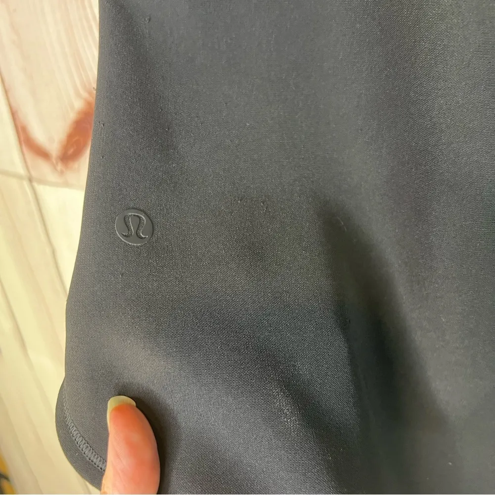 Lululemon On The Fly Skirt *Woven SZ 6 - Image 4