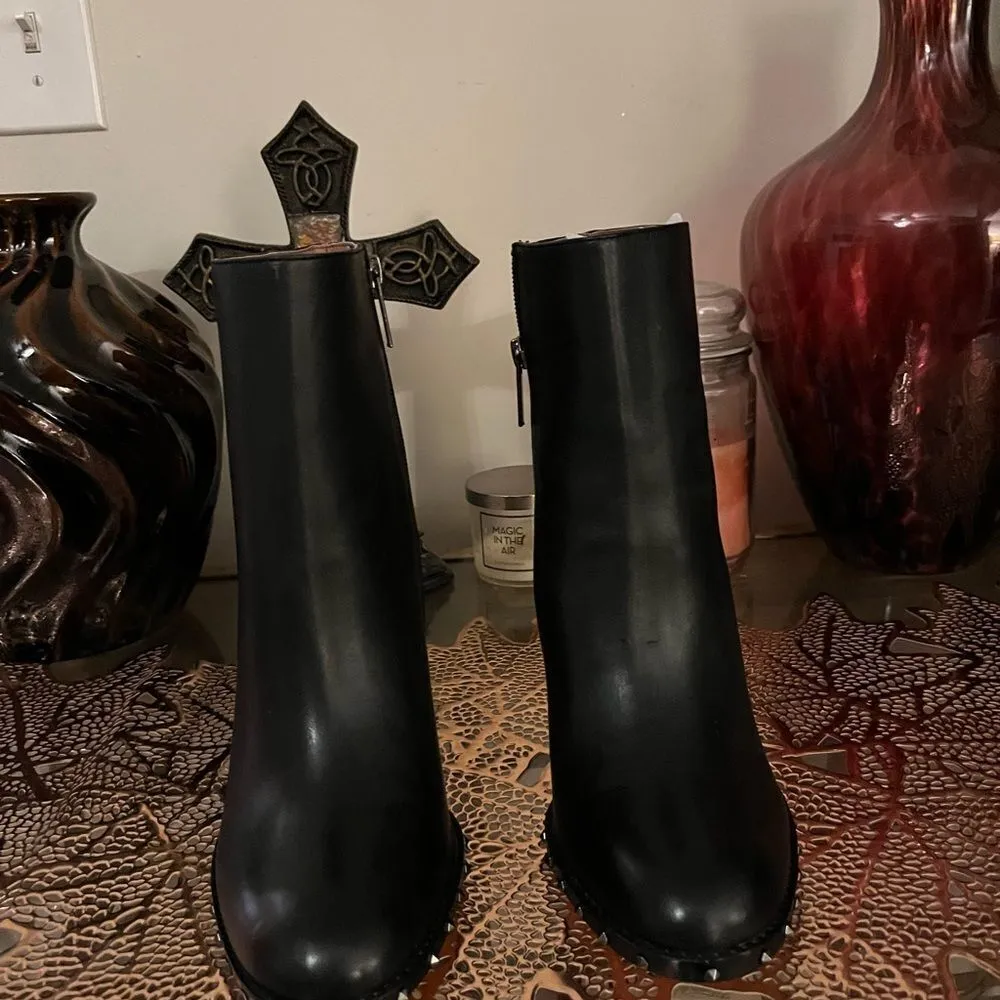 Gianni Bini boots size 9.5 - Image 2