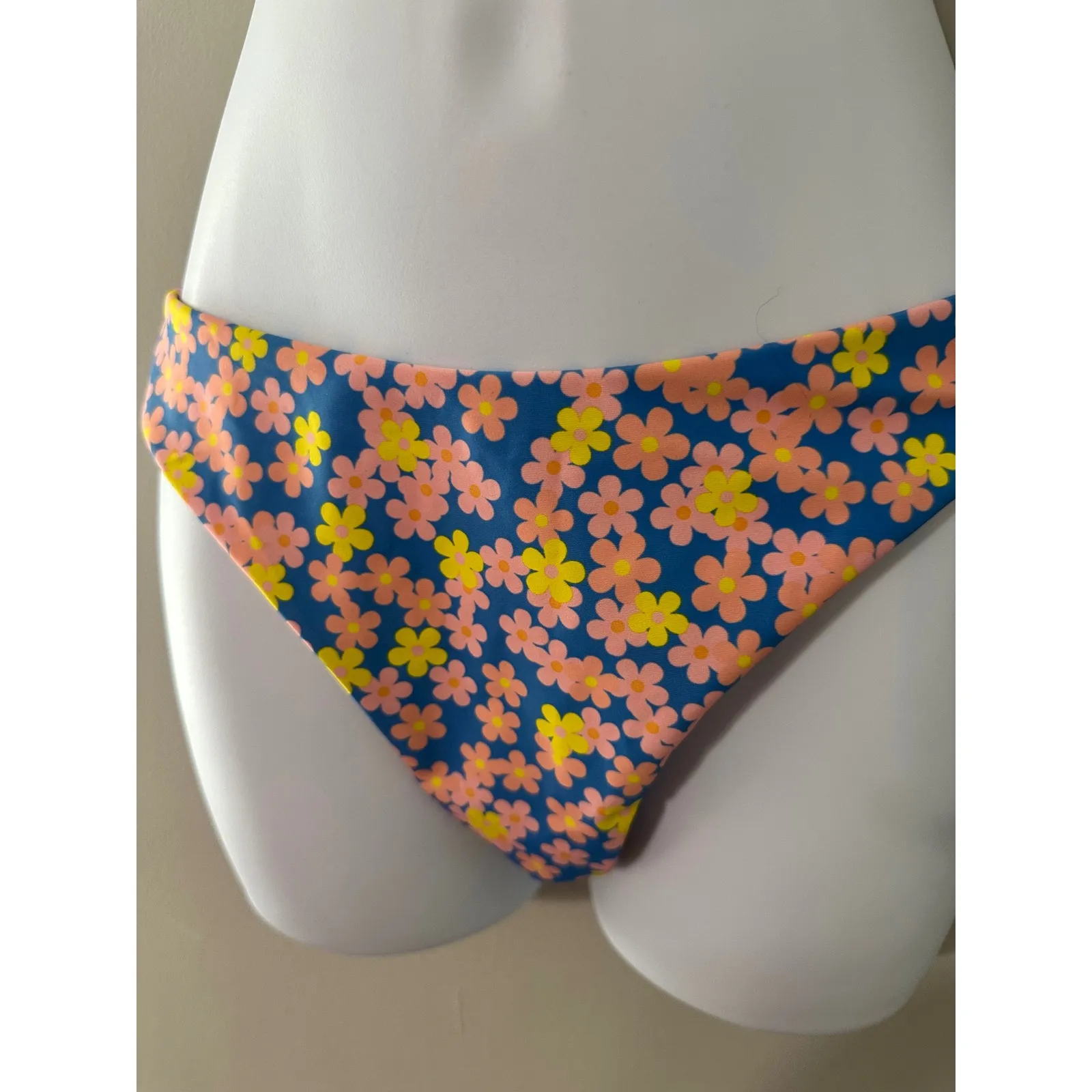 Womens Floral Bikini Blue Pink Yellow Flower Swimsuit Triangle Halter Top Bottom Size M - Image 2