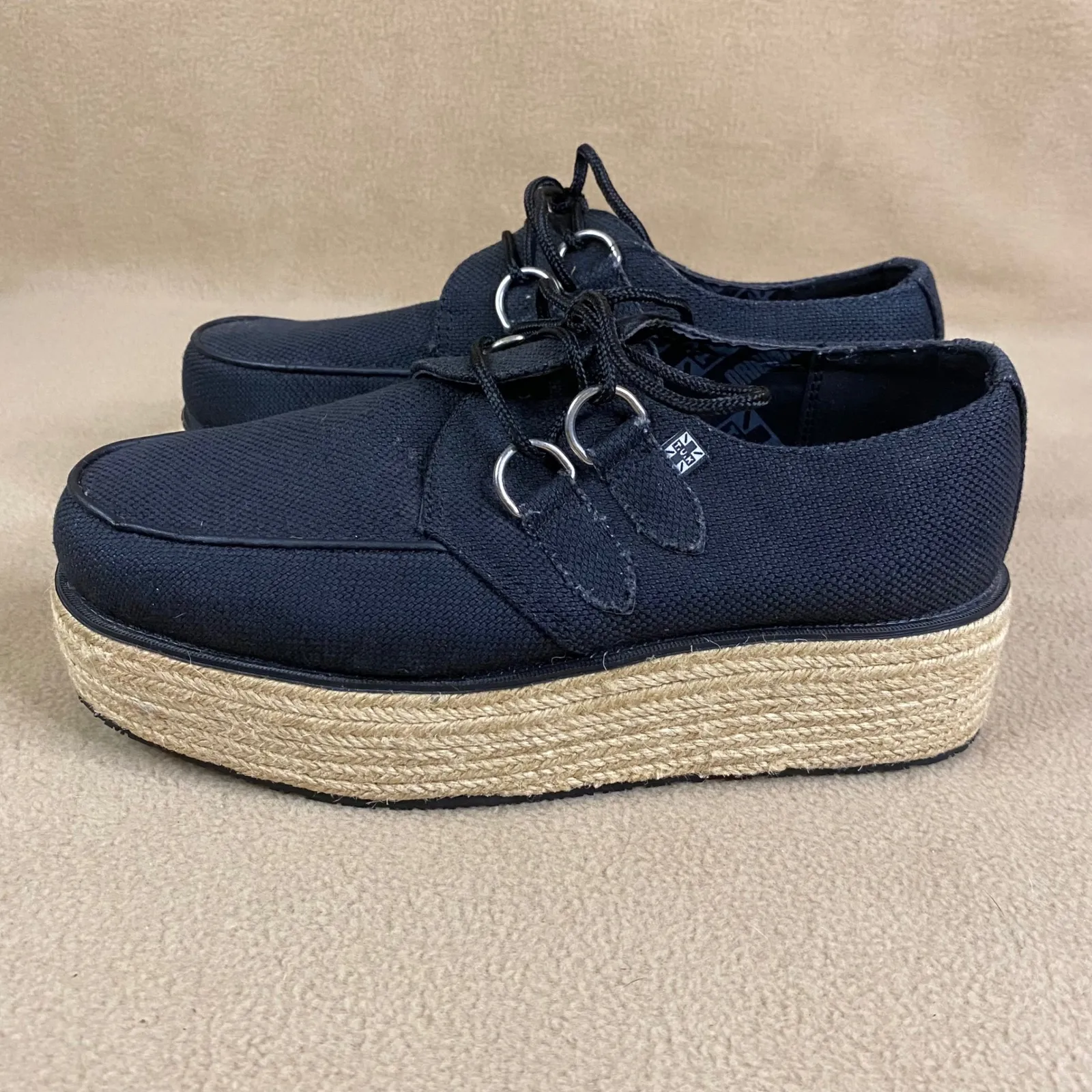 TUK Footwear Black Canvas Platform Shoe Sneaker Lace Up Women's Casual US 7 EUC - Image 4