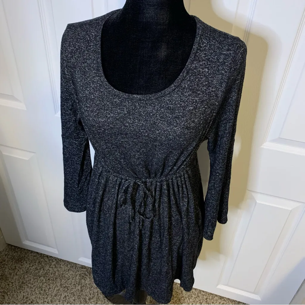 Old Navy Maternity Plush Knit Waist Tunic Top - Image 2