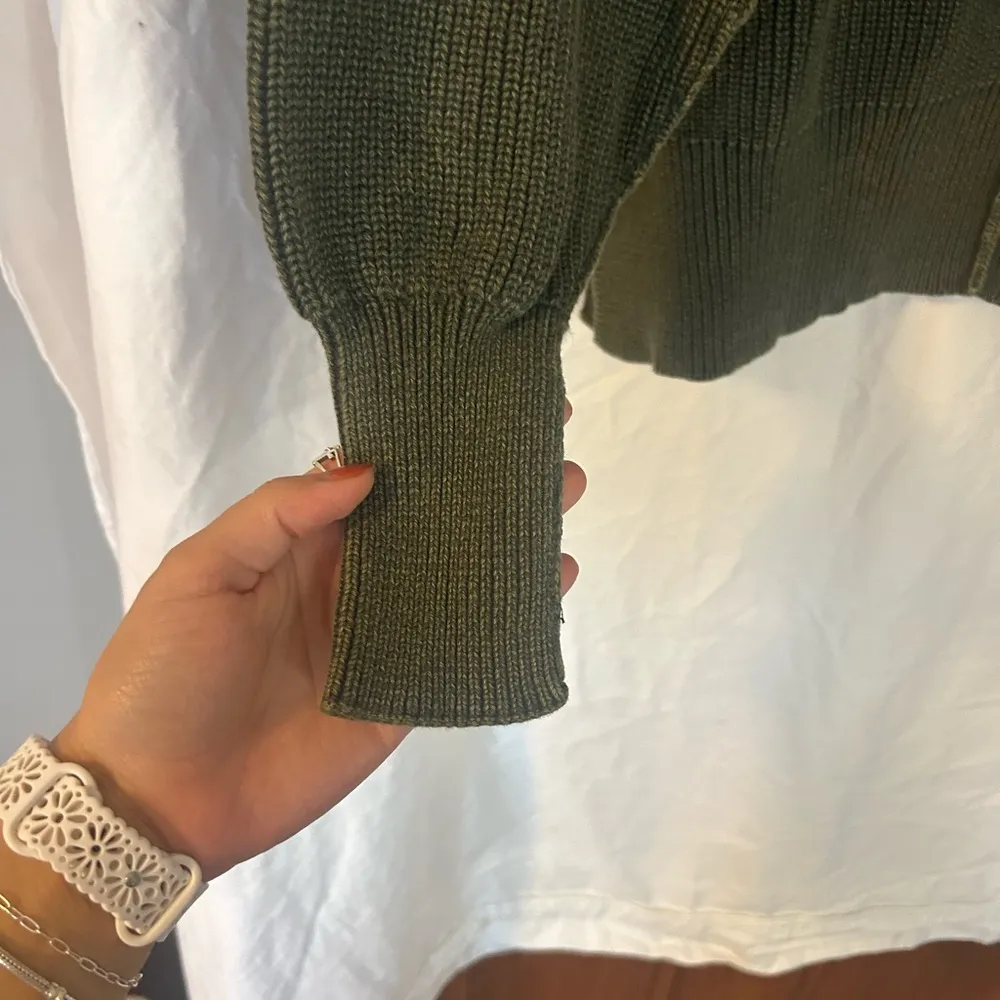 Aerie olive green sweater size XS - Image 6