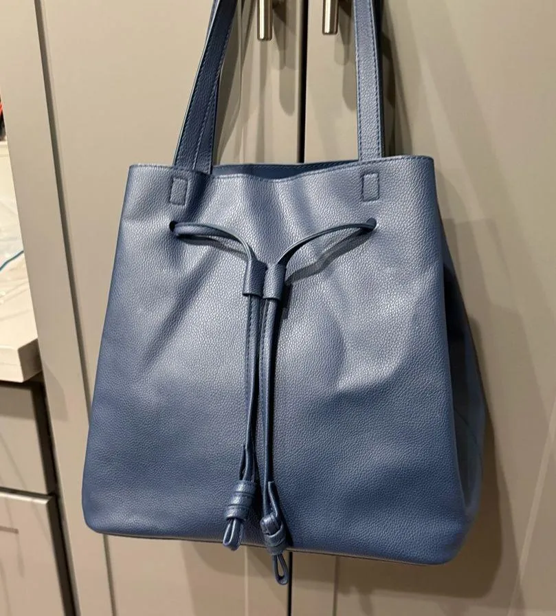 Lionel Regan Cobalt Blue Tote Bag - Image 16