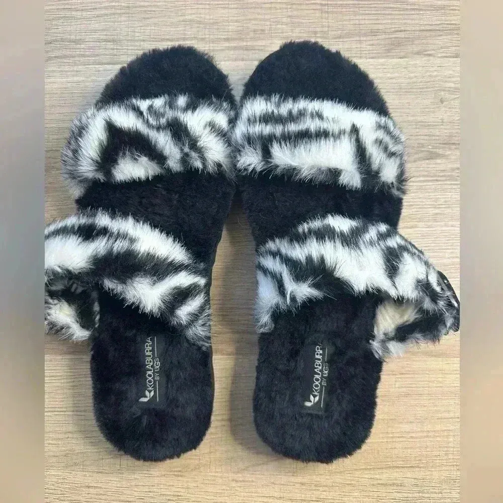 KOOLABURRA BY UGG ZEBRA SLIDES Black Size 8 - Image 2