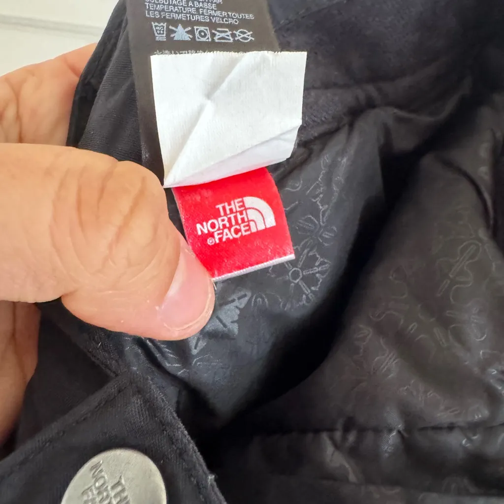 The North Face women’s hyvent black ski snow pants size medium - Image 13