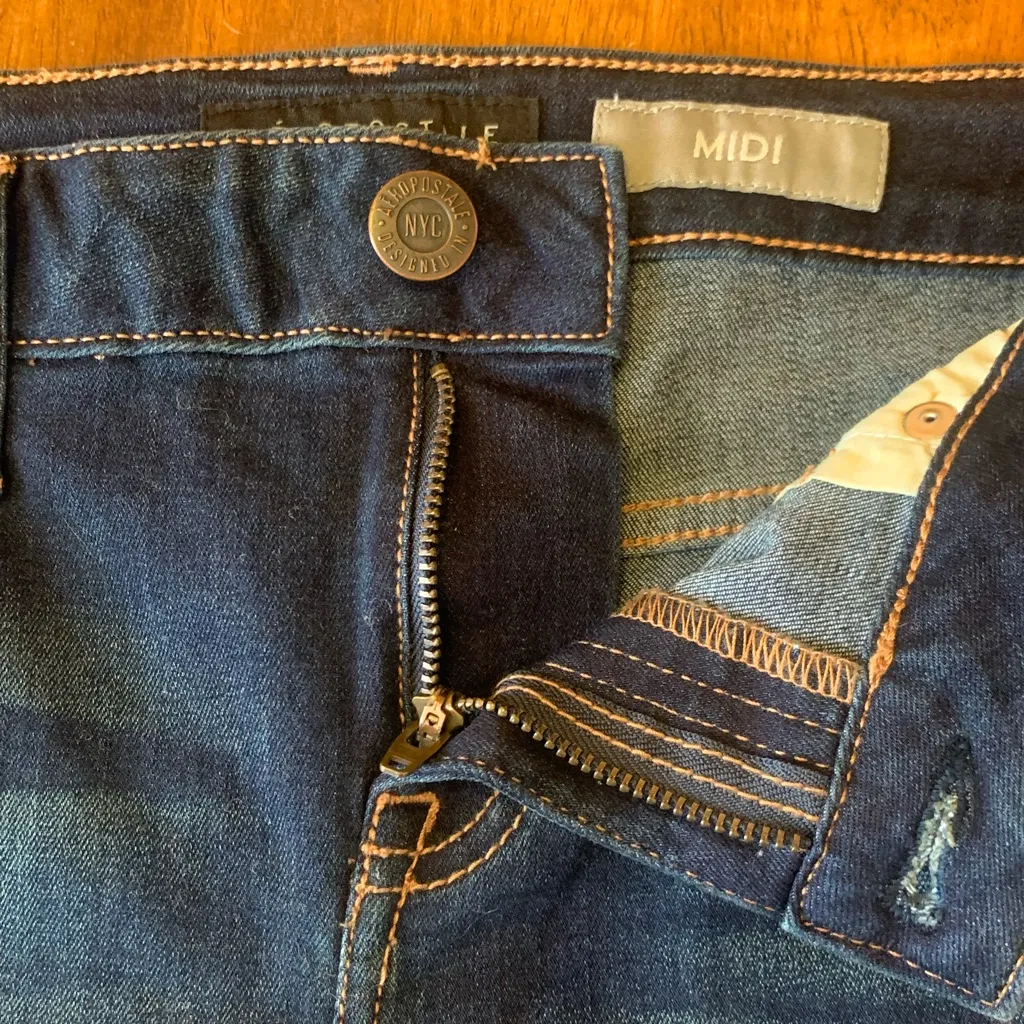 Aeropostale Jean Shorts 8 MIDI Indigo Blue Denim Cuffed Pockets - Image 4