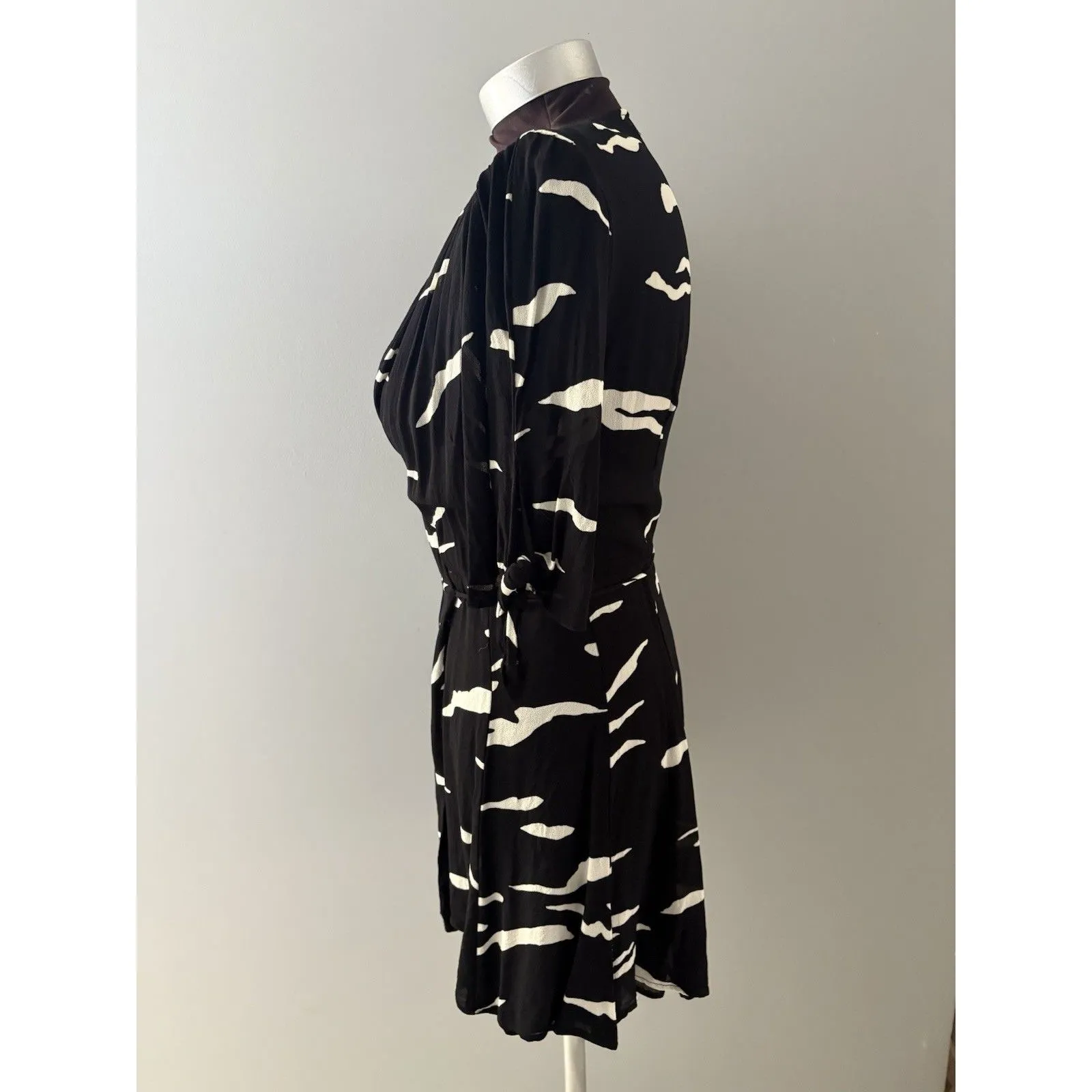 Reformation Sammy Wrap Dress Size M Black White Mustang Mini Cocktail Party - Image 2