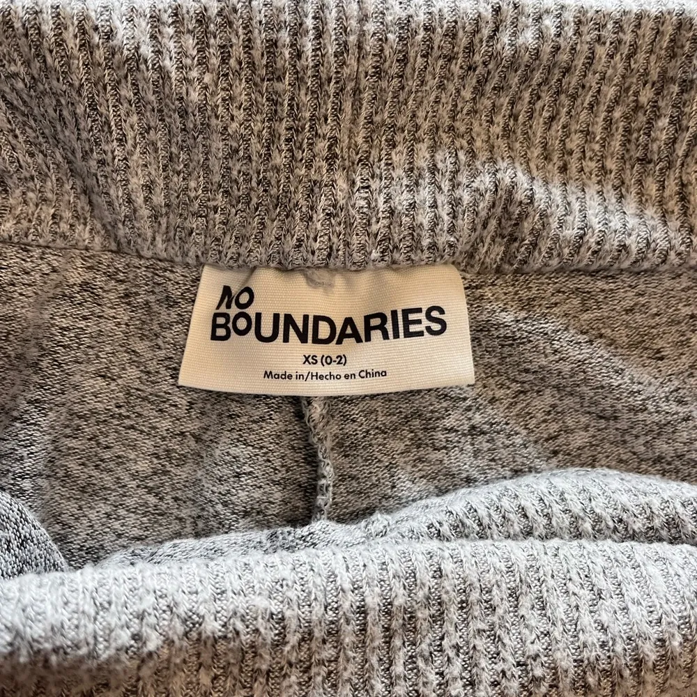 Fold Over Flare Women’s Gray Sweat Pants Sz XS EUC - Image 4