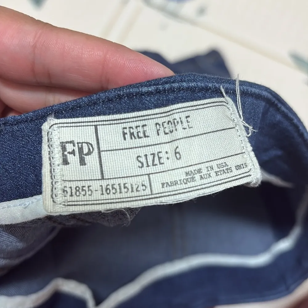 Free People Blue Mini Pencil Skirt Casual Modern Femme Denim Mini - Image 4