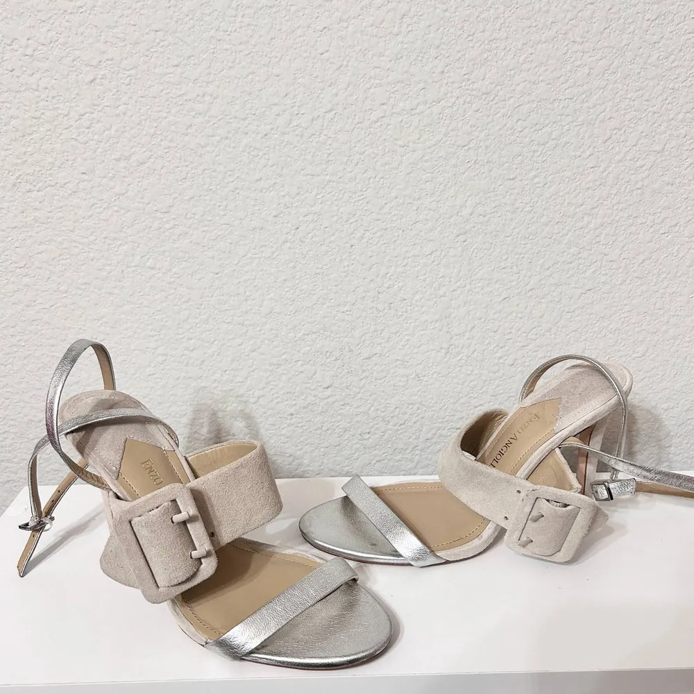 Enzo Angiolini Suede and Metallic Sandal Mixed Media Suede Leather Size 8 - Image 2