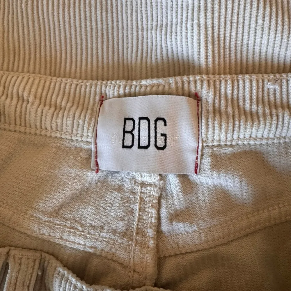 Urban Outfitters - High & Wide Corduroy  Cream Y2K Grunge Wide Leg Pants Sz 31 - Image 6