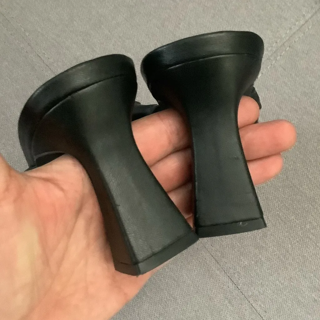 Stylish slip on sandals 🌷 - Image 8