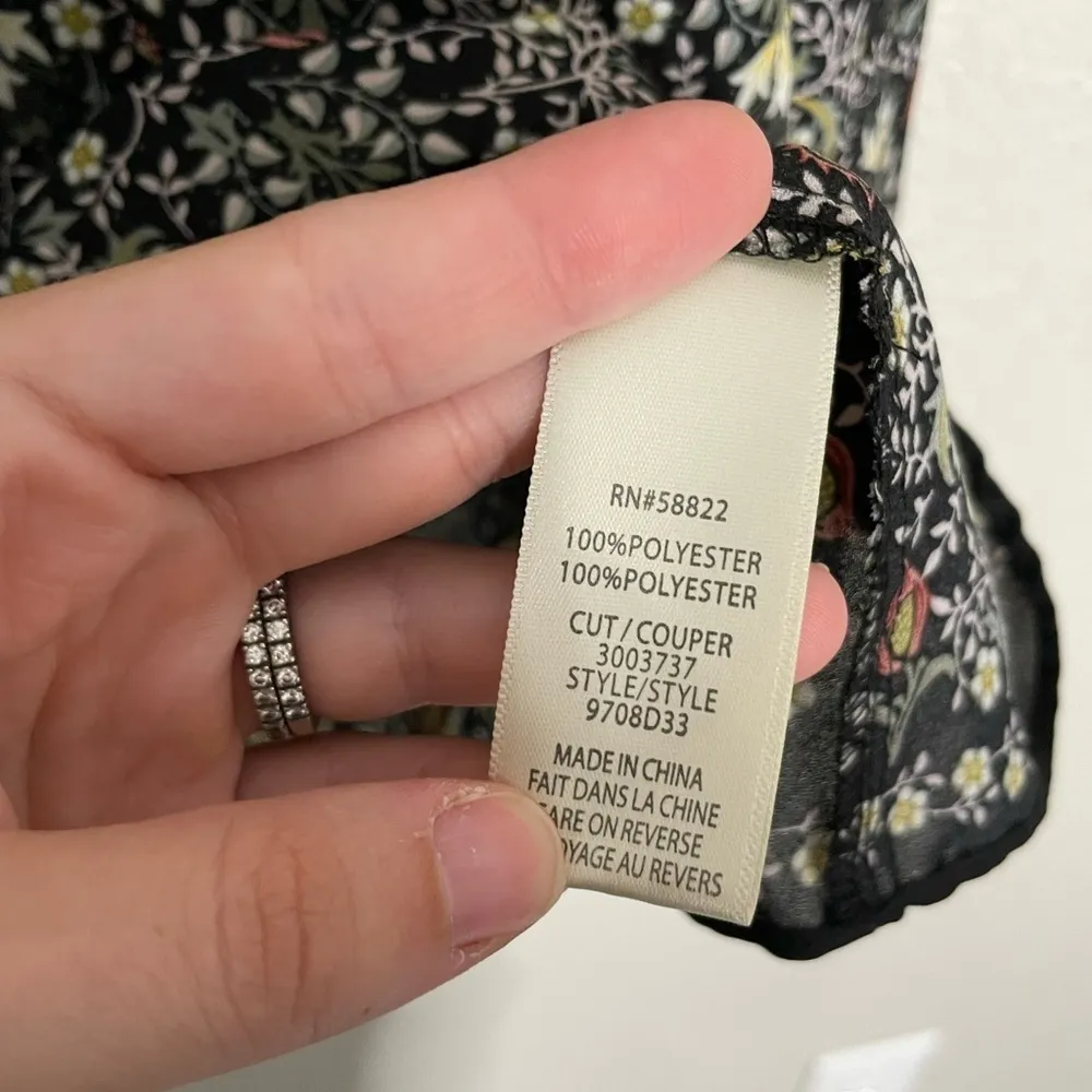 Max Studio Wildflower Floral Black Base Long Sleeve Blouse XS - Image 5