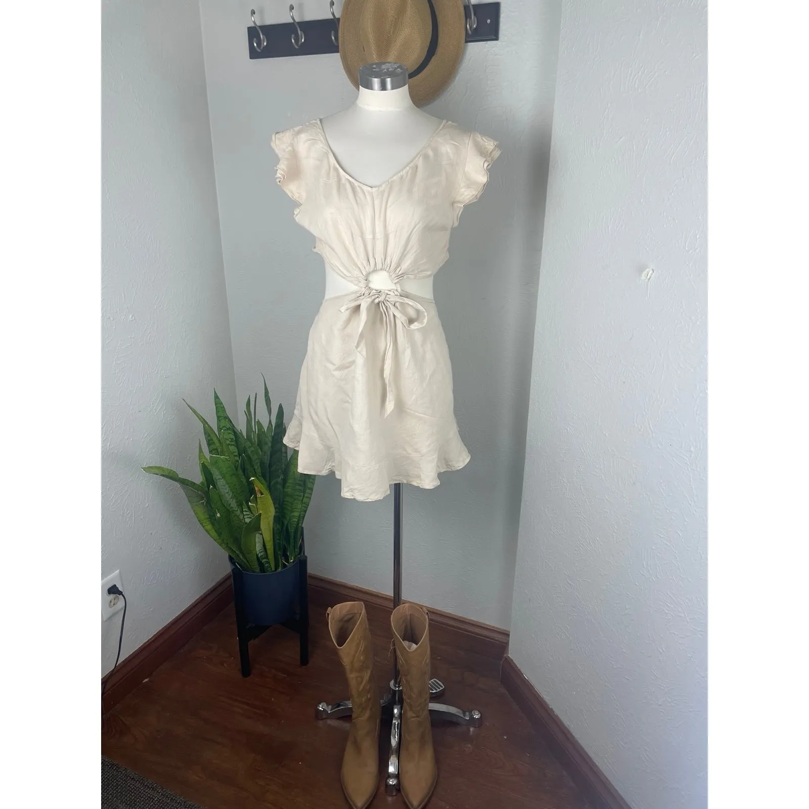 Kaia Linen Blend Cut‎ Out Mini Dress Neutral Tie Front Ruffle SleeveI'm Tan Size L - Image 2