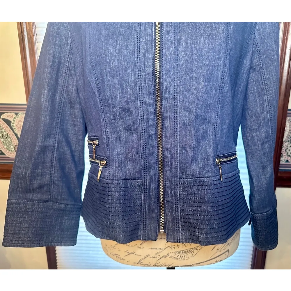 White House Black Market Size 12 (runs small) Jean Jacket with Silver Zippers - Image 4