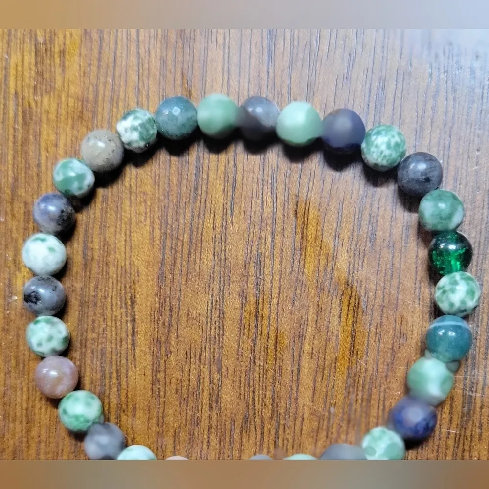 Green Jasper & Agate stretchy bracelet - Image 4