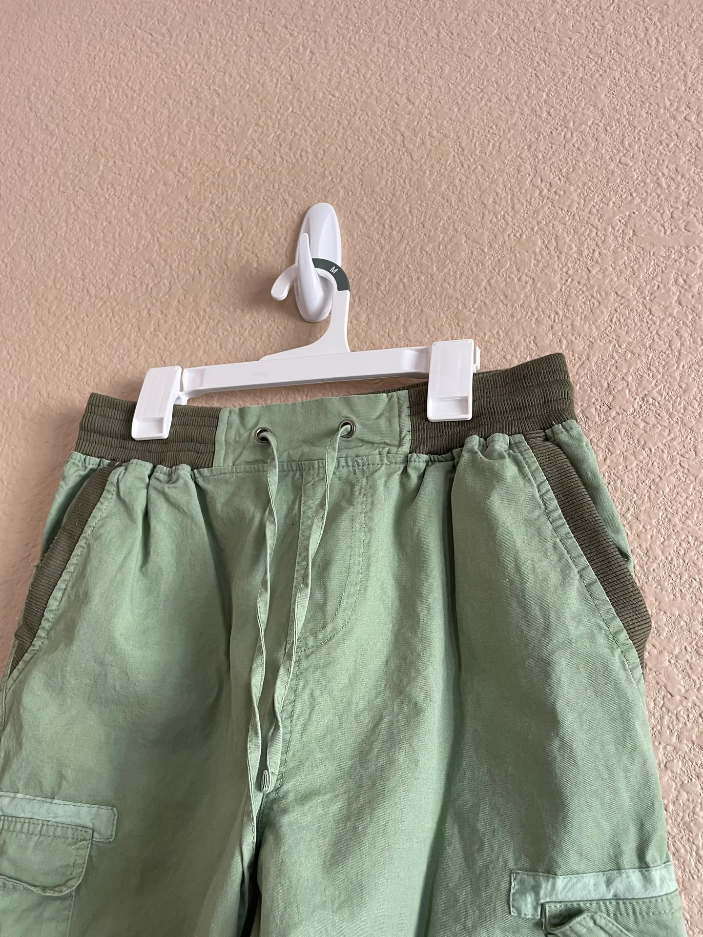 Vintage Green Cargo Shorts - Image 4