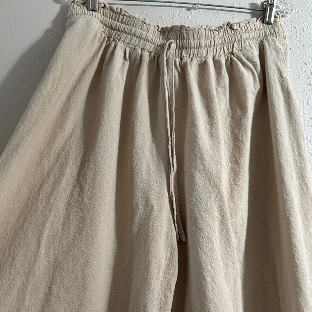 Beige Wide - Image 2