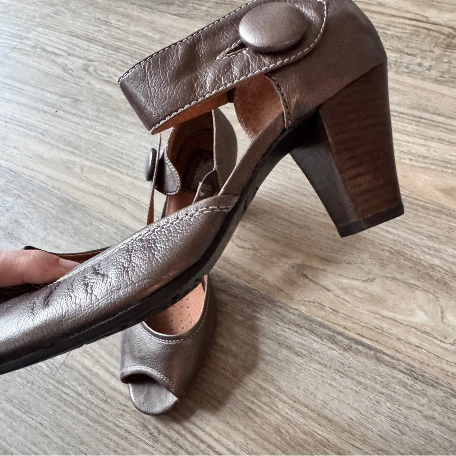 Clarks Artisan Hold Leather Mary Jane Heels Womens 8.5 Preppy Peep Toe Classic - Image 5