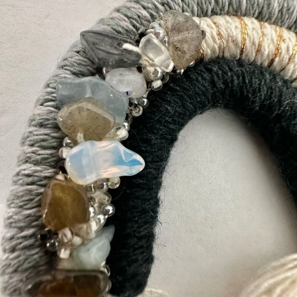 Blue macrame rainbow keychain - Image 5