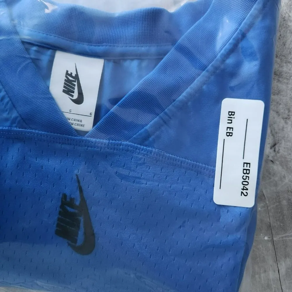 Nike Lab Top Womens L Collection Tee Hyper Cobalt Blue Crop Top V Neck Pullover - Image 13